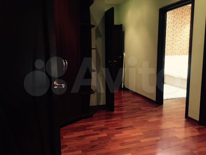 4-к. квартира, 92,5 м², 1/5 эт.