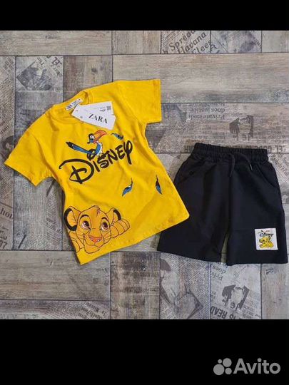 Костюм на мальчика Zara