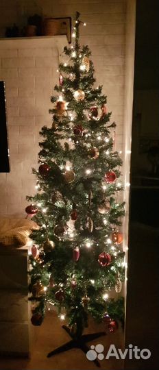 Елка искусственная 210