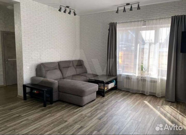 Коттедж 155 м² на участке 5 сот.