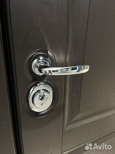 Дверь входная