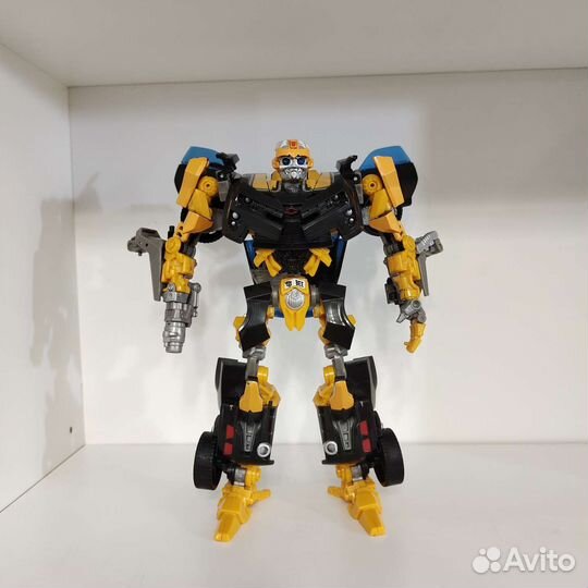 Трансформер Бамблби