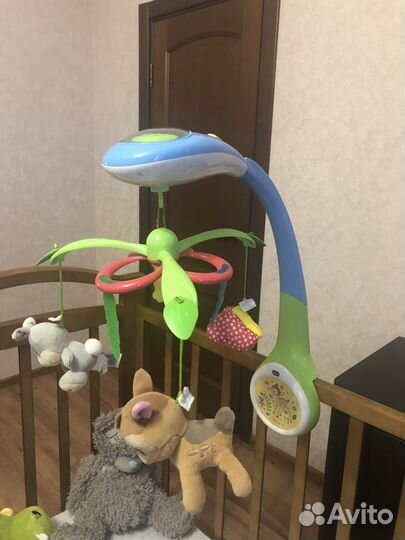 Электронный мобиль Chicco