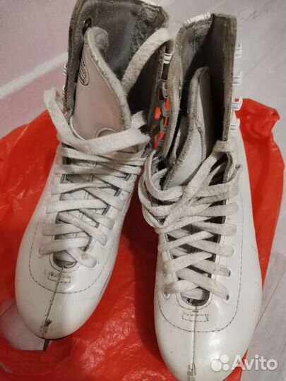 Коньки фигурные