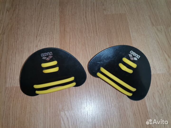 Аксессуары для спортивного плавания