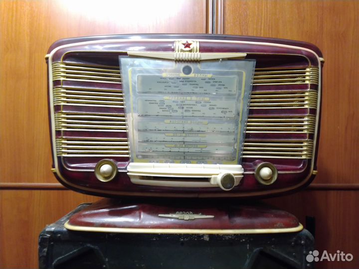 Радиоприёмник ламповый Звезда-54