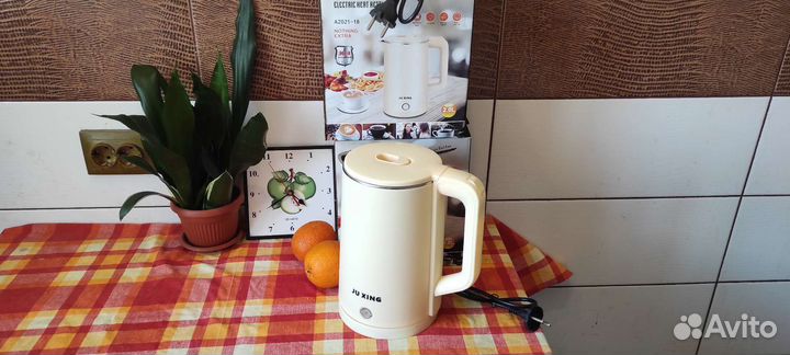 Чайник электрический новый