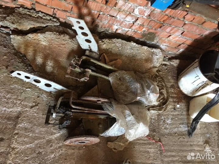 Машинка для запуска тарелок (стендовая стрельба)