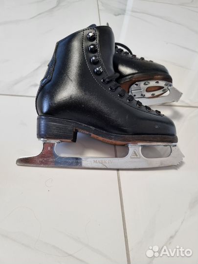 Коньки фигурные Wifa 29