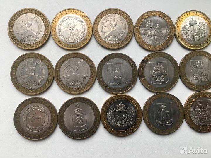 Продаются юбилейные монеты цена договорная