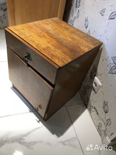 Тумба прикроватная