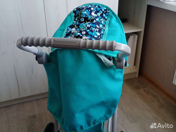 Игрушечная коляска для кукол