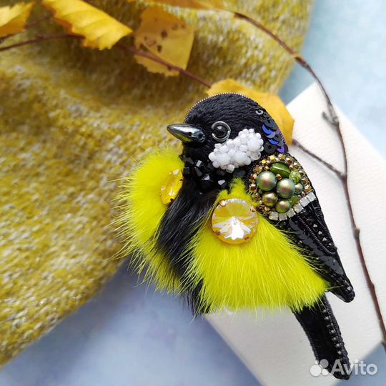 Брошь синица