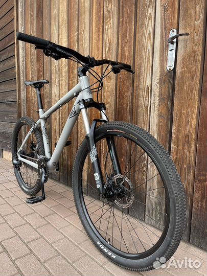 Гоный велосипед Commencal El Camino 1
