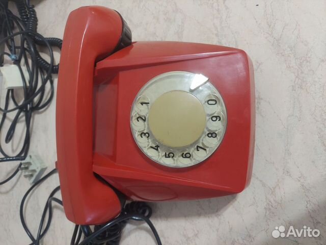 Старый телефон (дисковой) СССР