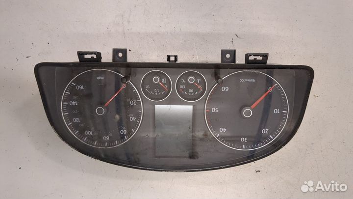 Щиток приборов Volkswagen Touran, 2010