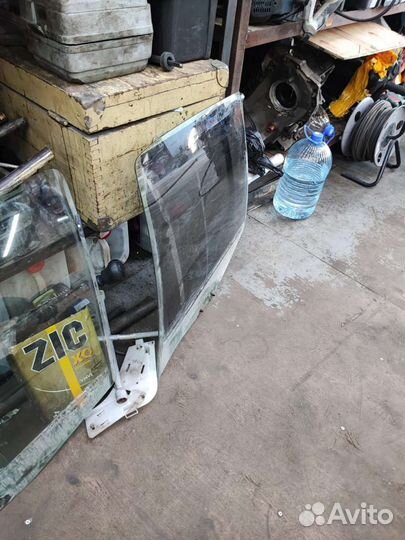 Стекла дверей Renault Symbol 1