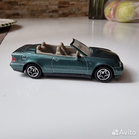 Mercedes-Benz CLK Convertible Matchbox 1:60