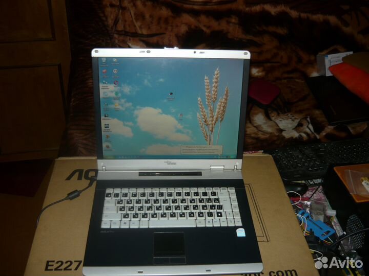 Fujitsu-siemens amilo PRO V2030