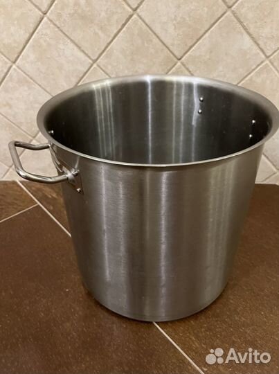 Кастрюля из нержавейки новая