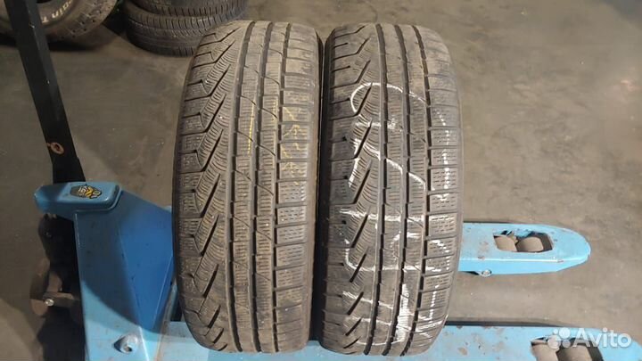 Pirelli Winter Sottozero Serie II 235/50 R19 103H