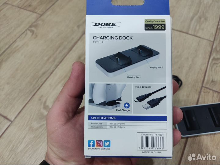 Зарядная станция для геймпадов ps5