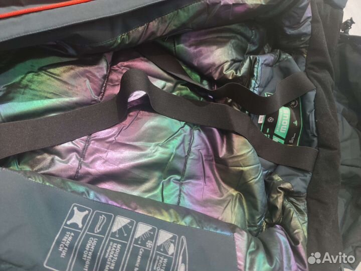 Сноубордический комбинезон мужской