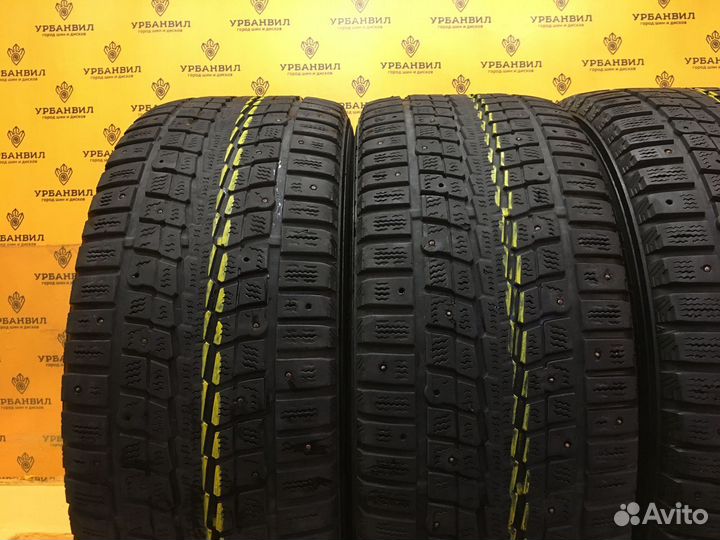 Dunlop SP Winter Ice 01 215/55 R16 97T