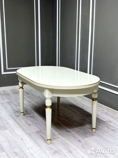 Стол обеденный в наличии\оплата при получении