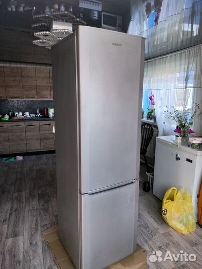 Продаю холодильник бу