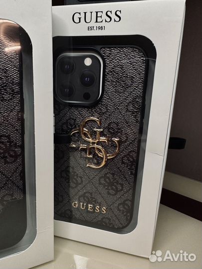 Чехол Guess на iPhone