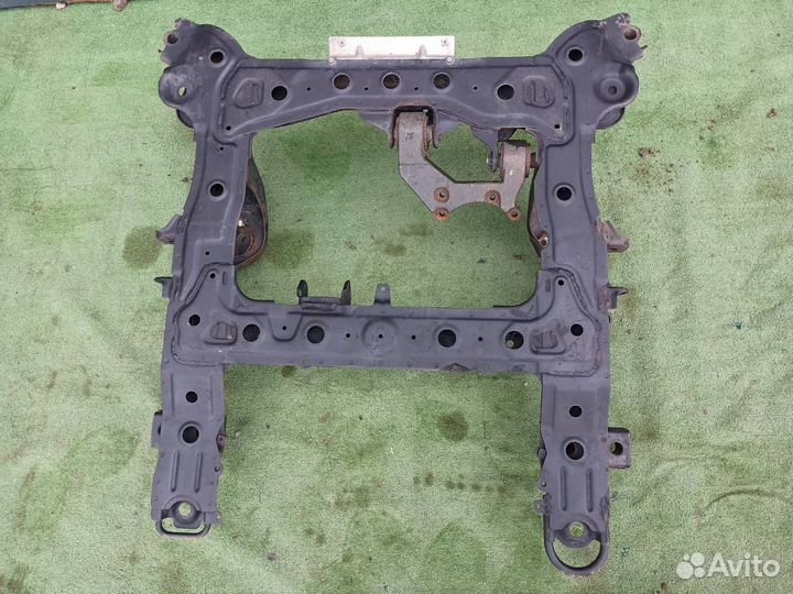 Подрамник передний Suzuki Grand Vitara