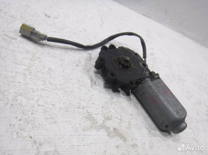Моторчик заднего правого стеклоподъемника 72715ST3