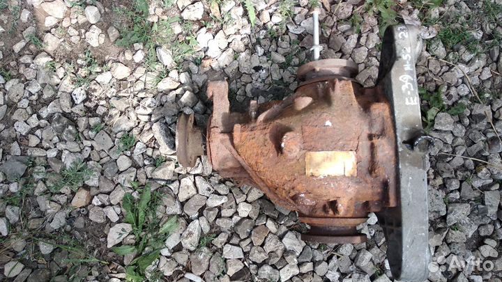 Редуктор заднего моста BMW 5 E39 2.3 л