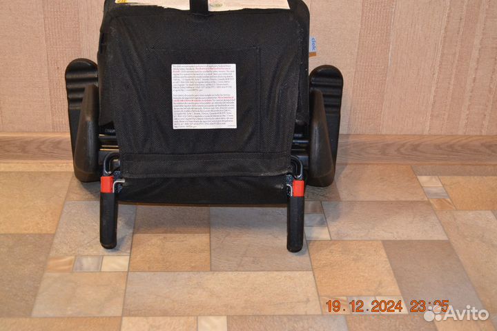 Автокресло-бустер Clek Olli/Ozzi, 15-36 кг с изофи