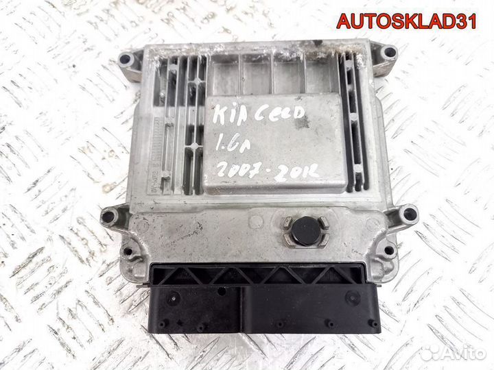 Блок эбу Kia Ceed 1,6 G4FC 391102B500