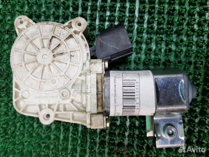 Моторчик стеклоподъемника передний левый Bmw