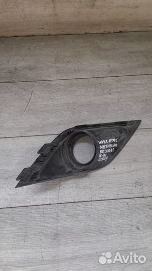 Накладка птф левая Mitsubishi Outlander С 2015 По