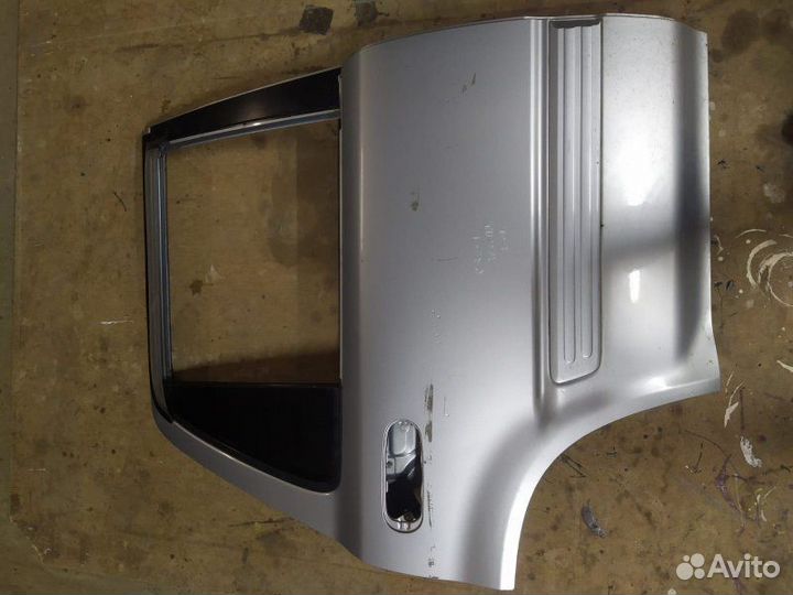 Дверь боковая задняя правая Honda Cr-V внедорожник