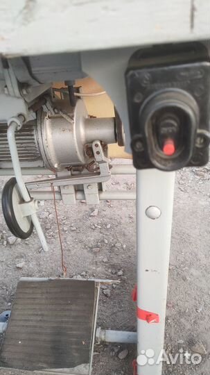 Швейная электрическая машина Подольск