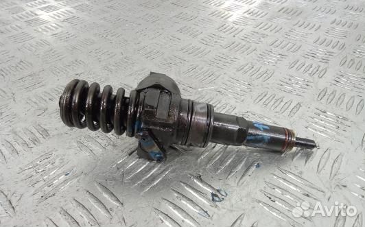 Форсунка дизельная volkswagen passat B6 (GDN14AL02