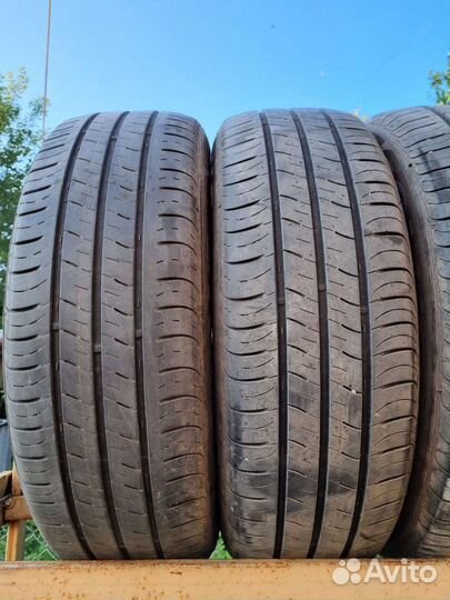 Kumho Ecowing ES01 KH27 205/65 R16