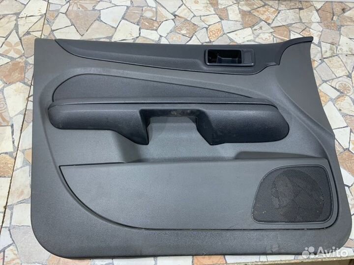Обшивка боковой двери Ford Focus хэтчбэк 1.6 hwdb