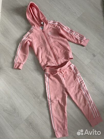 Спортивный костюм adidas для девочек
