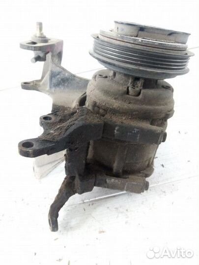 Компрессор кондиционера Toyota Mark 2 8 (X100)