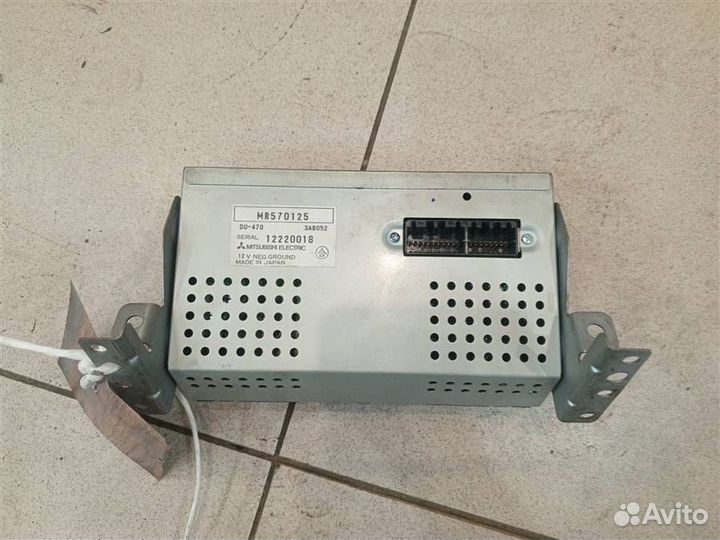 Дисплей информационный Mitsubishi Pajero iO 1998