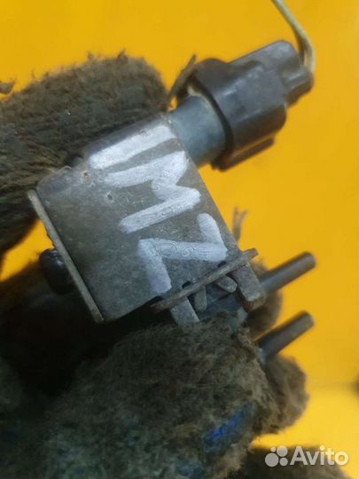 Клапан вакуумный пневмо датчик 3.0 1MZ FE toyota