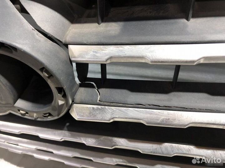 Решетка Audi Q7 4M