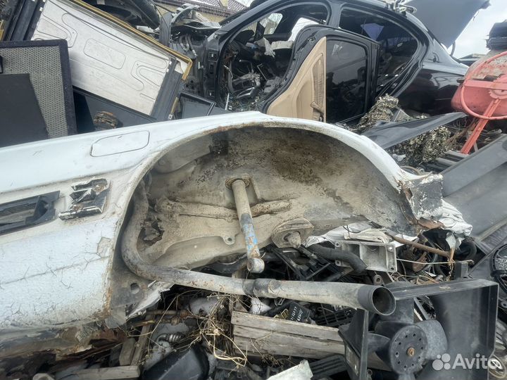 Крыло заднее правое BMW E30 Второй переход