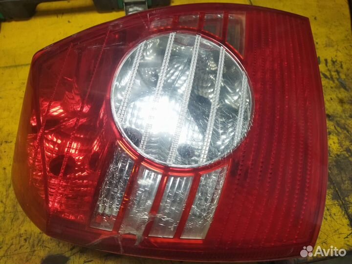 Фонарь задний левый Элантра хд Hyundai Elantra